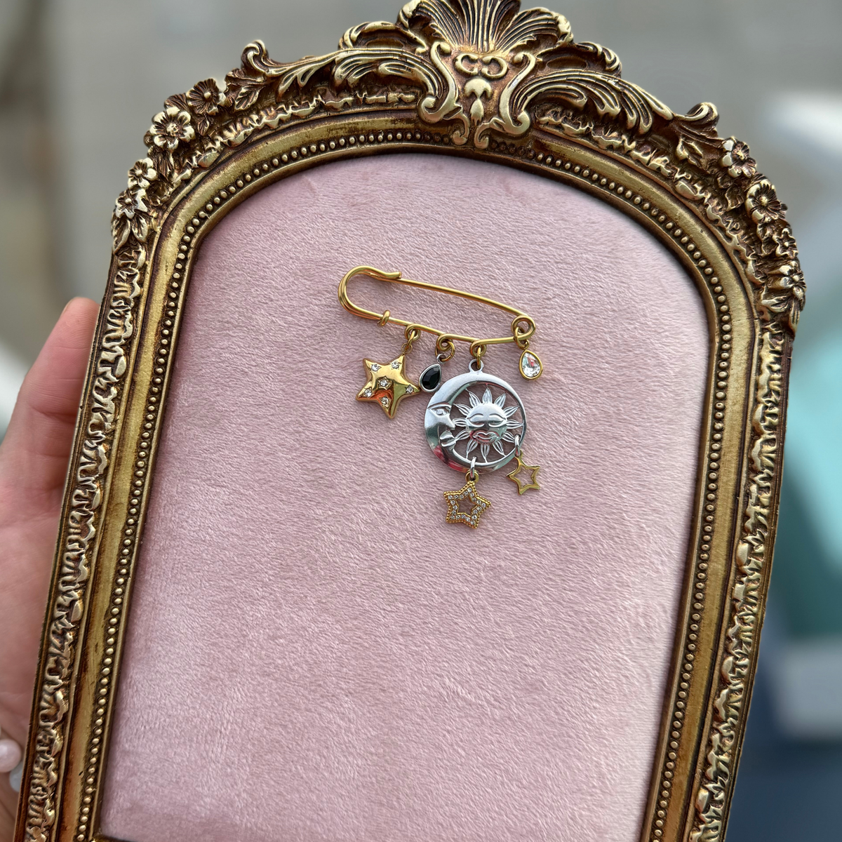 DESIGN YOUR OWN BROOCH