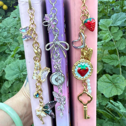 DESIGN YOUR OWN BOOKMARK